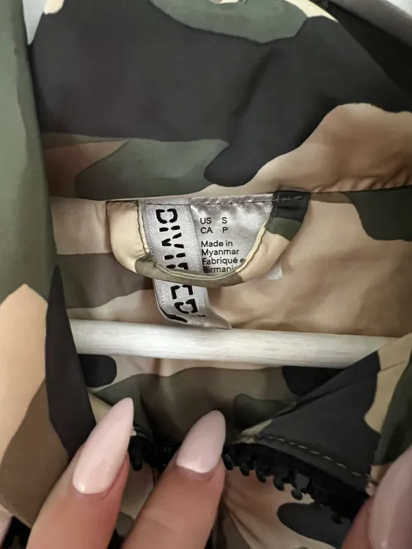 Camo Cropped Puffer - Image 2