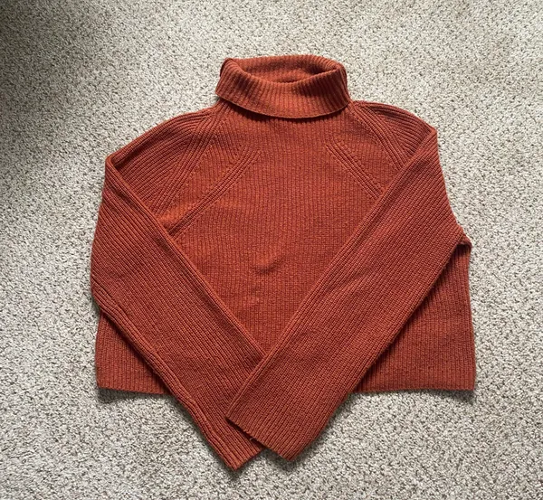 Leith Crop Sweater - Image 5