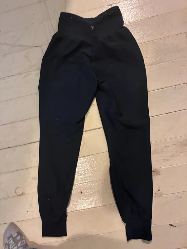 Old Navy Active High-Waisted PowerSoft Pocket Joggers - Image 5