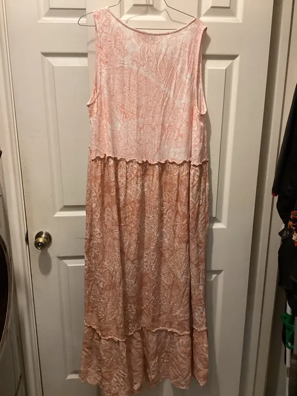 Wonderly Blush Paisley Tiered Maxi Dress - Image 4