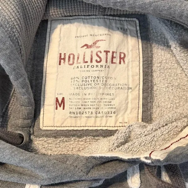 Y2K Hollister Hoodie - Image 5