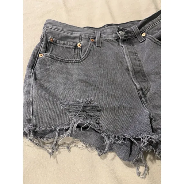 Levi's 501 Shorts Womens W30 Button Fly Frayed Hem Dark Wash Whisker Mid Rise - Image 5