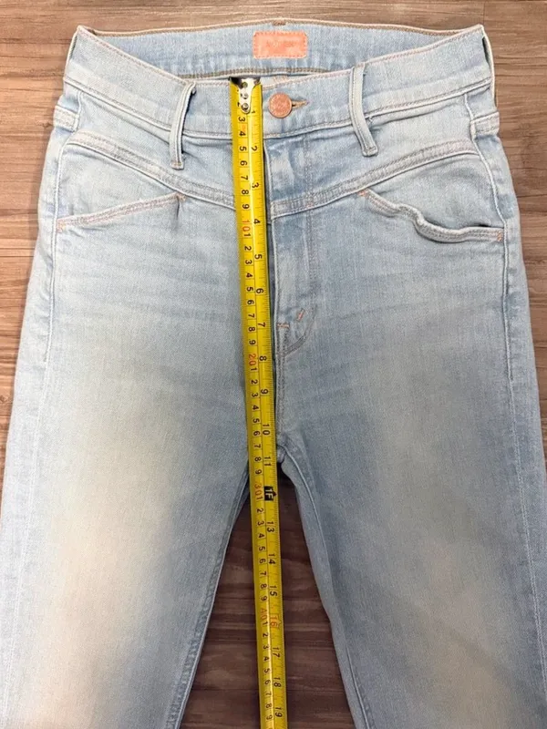 MOTHER Dazzler Yoke Front Ankle Jeans 25 Lots of Free Hugs Light Wash $238 - Image 8
