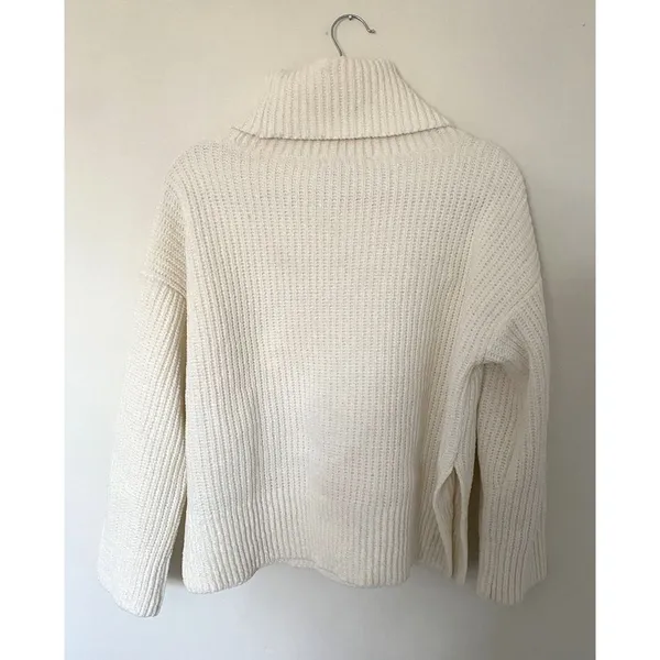 Chenille Turtleneck Chunky Oversize Sweater Winter White Sz XS - Image 2