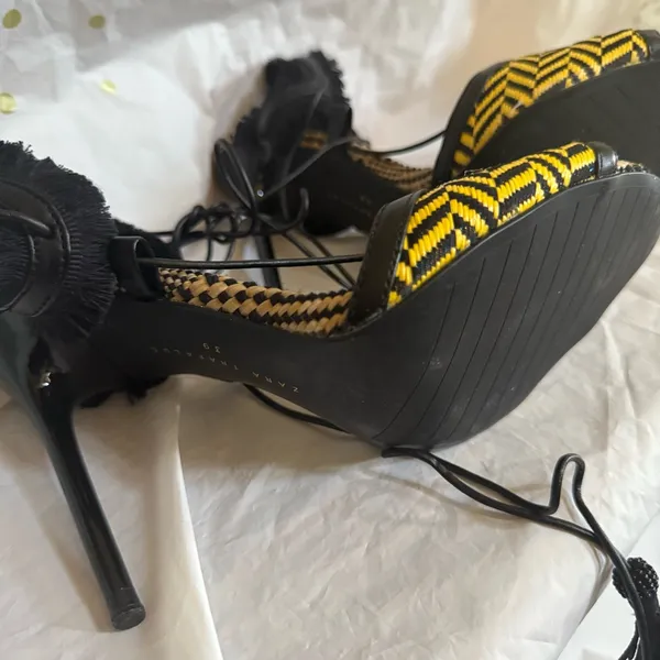 Zara Black and Yellow Woven Lace Up Sandals - Image 5