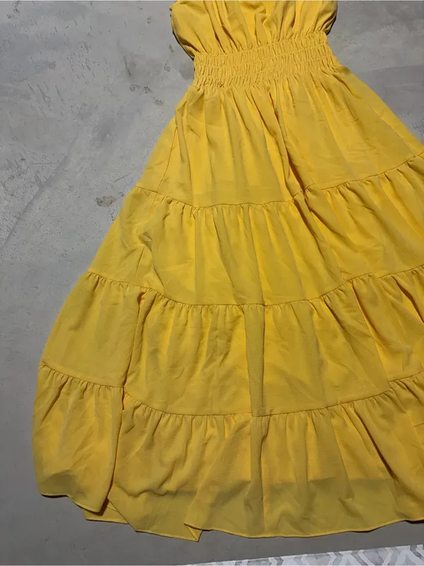 Alex Marie Bentley pebble crepe scoop neck Sleeveless Yellow Tiered Dress medium - Image 4