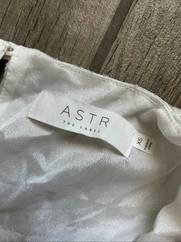 Astr Cream Floral Jacquard Maxi Dress - Image 2