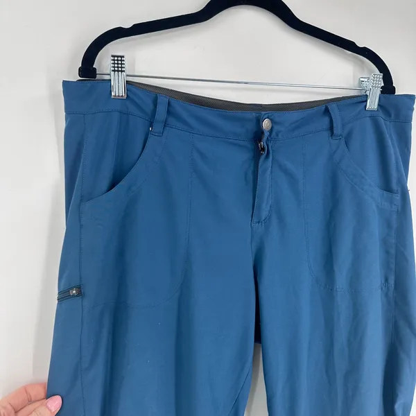 Patagonia Happy‎ Hiker Capri Pants Womens 14 Blue Hiking Outdoor Trail Gorpcore - Image 3