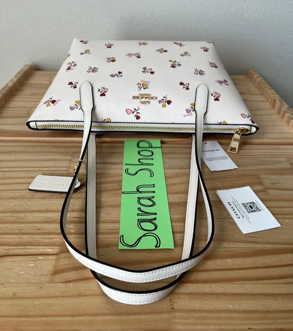 Coach Tote - Image 7