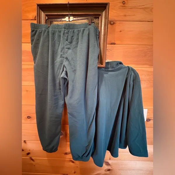 Victoria's Secret PINK polar fleece pajama set in a dark green color size XXL - Image 5