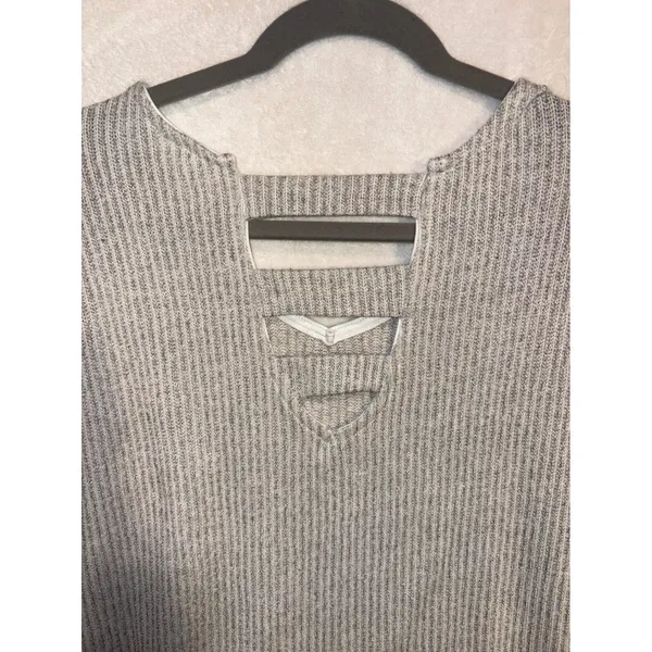 Ces Femme Grey Ribbed Knit V-Neck Sweater Bell Sleeve Lattice Back Top‎ - Image 6