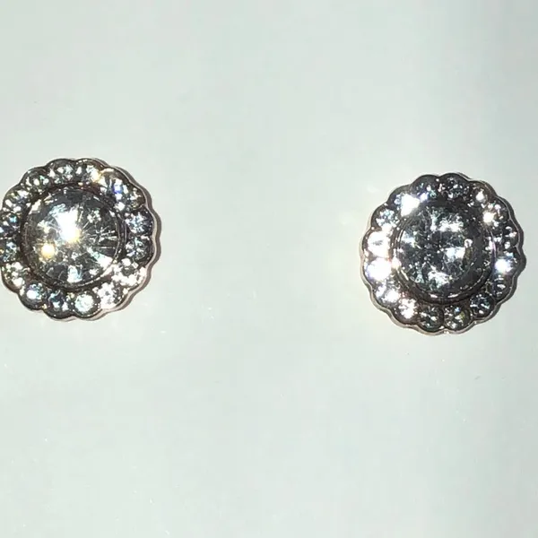 Elegant Gold Tone Rhinestone Boho Stud Earrings - Image 3