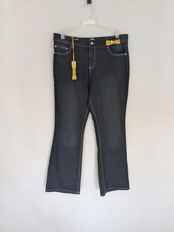 NWT Womens 12 Dark Wash Stretch Bootcut Jeans Y2K Bling Rhinestone Cross Pockets - Image 7