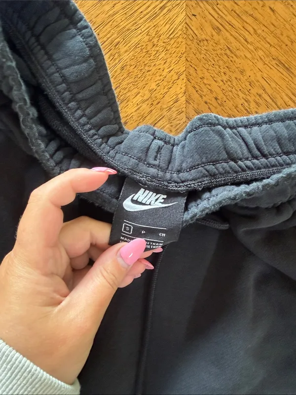Nike Joggers - Image 4