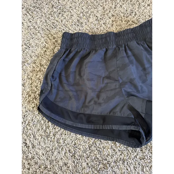ASICS Women's Black Camo Running Shorts Size‎ Small - Image 2