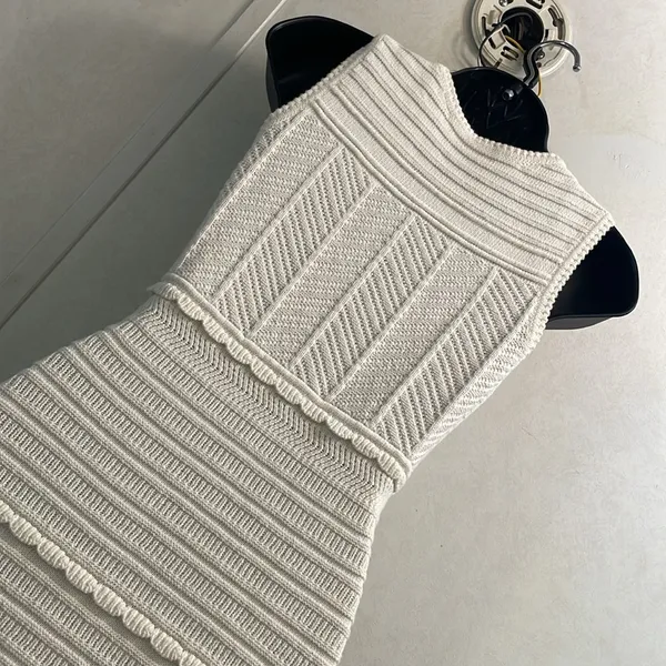 Chelsea and Violet extra small dress‎ crochet off-white EUC like new with… - Image 5