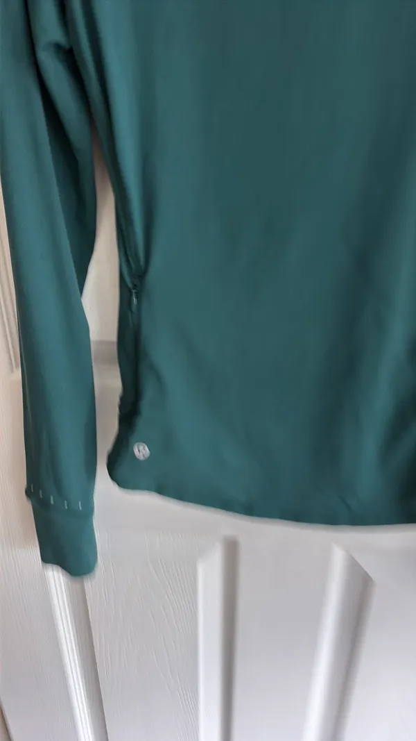 Lululemon Active Long Sleeve Top - Image 5