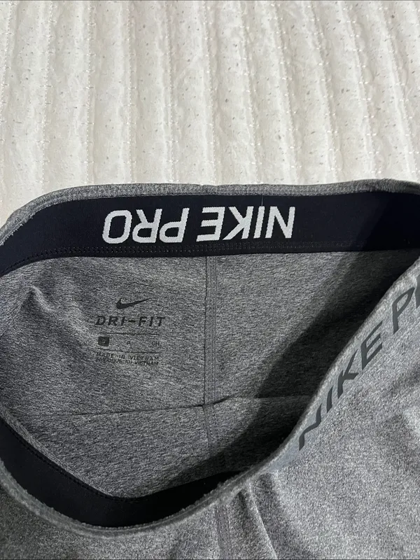 Nike Pro Women's Gray Performance Bike Shorts - Image 2