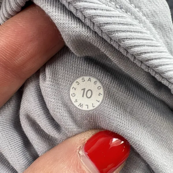 Lululemon Sz 10 In Flux Jacket Dance Studio Reversible Hooded Silver Fox Stretch - Image 10