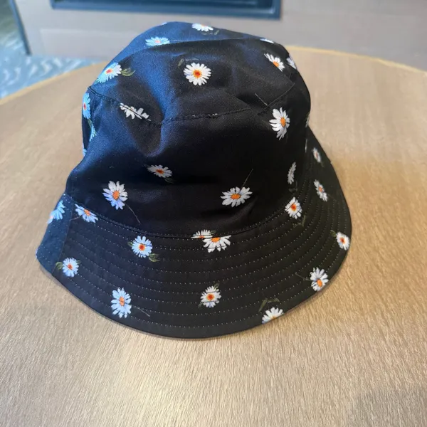 new adult Alice + Olivia one size reversible daisy bucket hat A3 3074 - Image 5