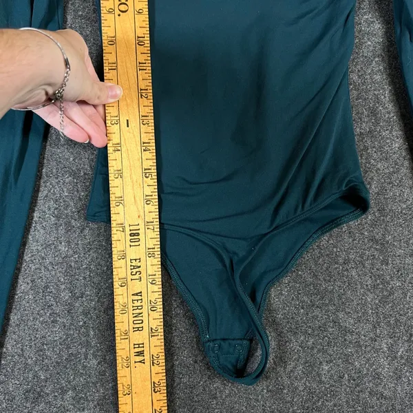 Babaton Mock Neck Long Sleeve Bodysuit Teal Green 2XS Thong Snap Closure - Image 4