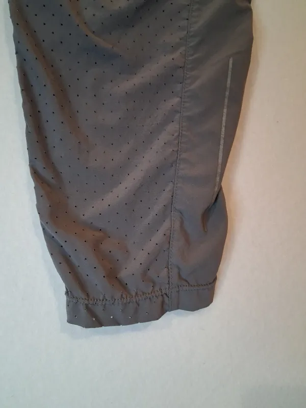 Nike Running Division Gray Athletic Pants Reflective Swoosh Women Size S Pockets - Image 5
