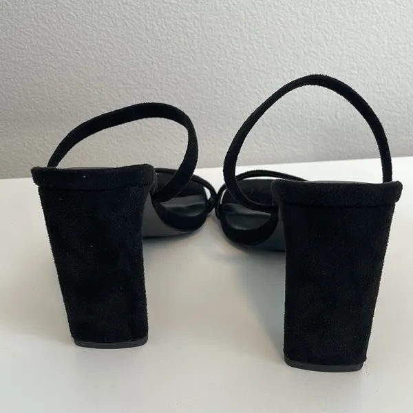 Lulus black strappy suede sandals - Image 2