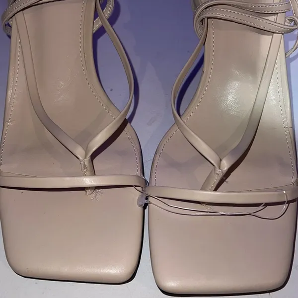 As seen on Kate Upton piepiebuy kitten heel sandals size 9.5 - Image 8