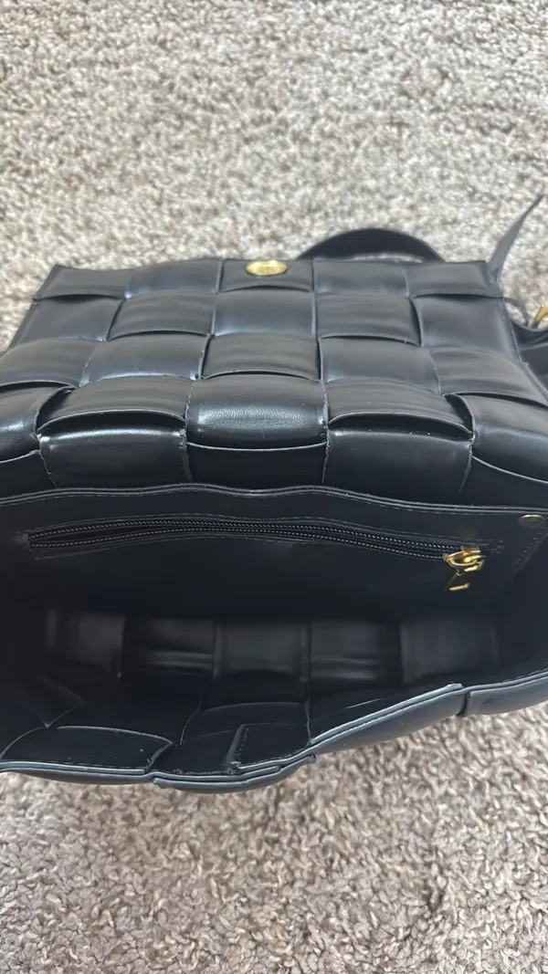 Black woven purse - Image 2