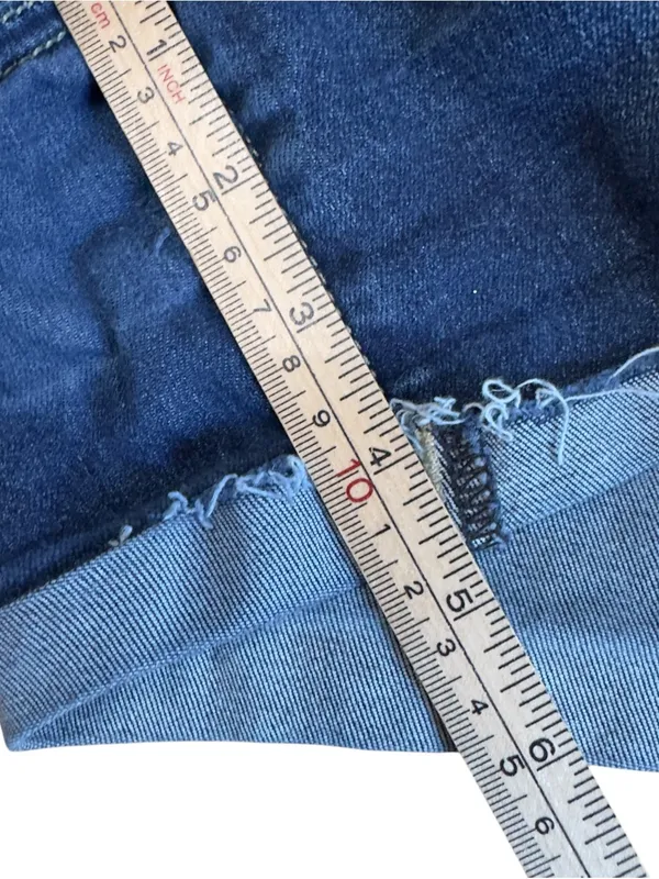 American Eagle Next Level Stretch Distressed Denim Shorts Womens 8 High Rise EUC - Image 10