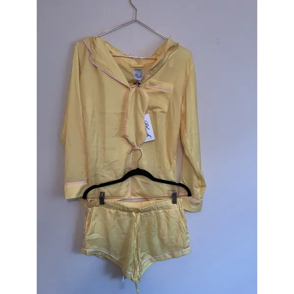 Revolve Plush‎ Pajamas Women’s Yellow 2 Piece Set Button Up Top And Shorts $154 - Image 7