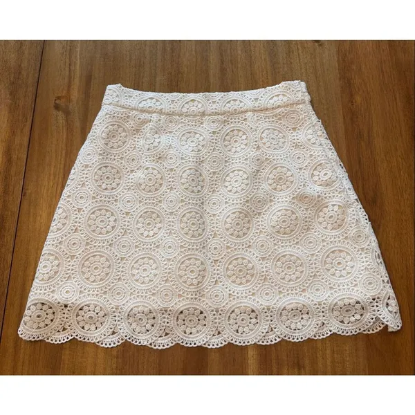 Commense Lace Floral Circle Hem Skirt White Size Medium - Image 3