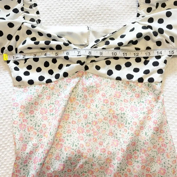 Miss Selfridge twist front mini dress in mix spot floral print size 6 NWT - Image 3
