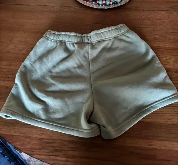 Better Together Sweatshorts Green Size M - Image 2