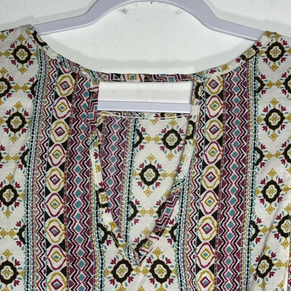 Easel Boho‎ Ruffle Sleeve Smocked Hem Geometric Tribal Print Blouse Small - Image 5