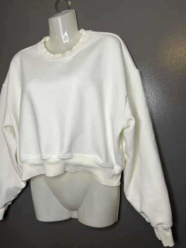 Athleta Sweatshirt Womens Medium White Fleece Crewneck Pullover Relaxed Fit - Image 4