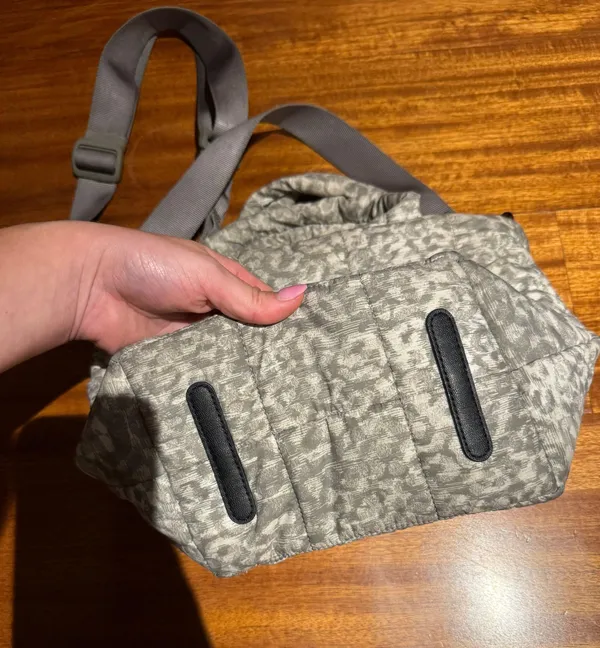 Lululemon Quilted Puff Bag 5L - Image 10