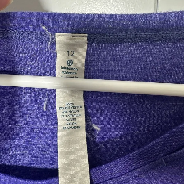 Lululemon Weightless Crew Long Sleeve Top Womens 12 Purple Reflective Running‎ - Image 3