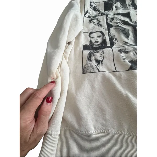 Taylor Swift the Eras Tour Official Merchandise Pullover Hoodie Beige Large HR-1 - Image 9