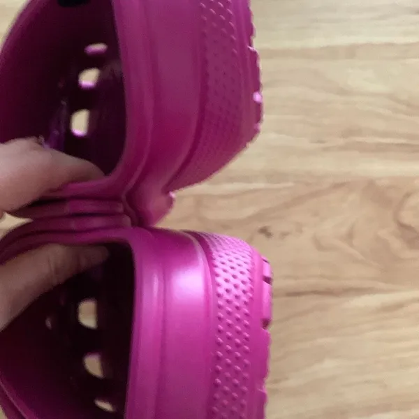 Crocs pink size 11 women’s and 9 men’s - Image 4