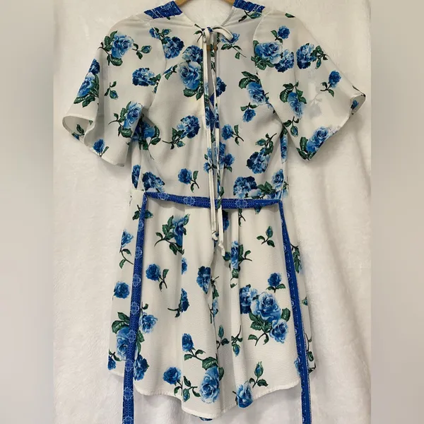 Altar'd State Blue & White Floral Wrap Flutter Sleeve Romper Medium - Image 3