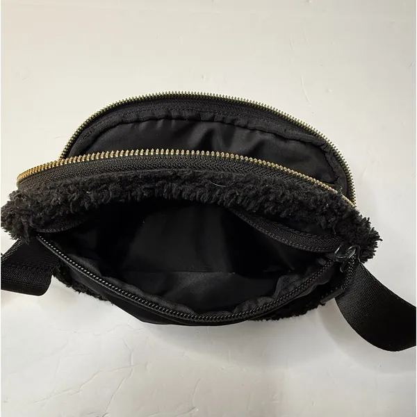 Lululemon Everywhere Belt Bag Black Fuzzy Fleece Crossbody Utility Y2K Goth Emo - Image 10