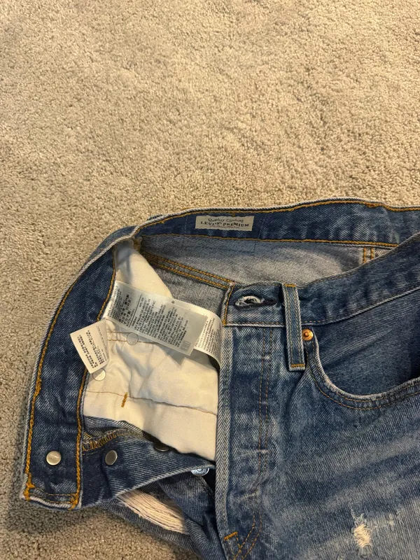 Levi’s 501 Shorts - Image 2