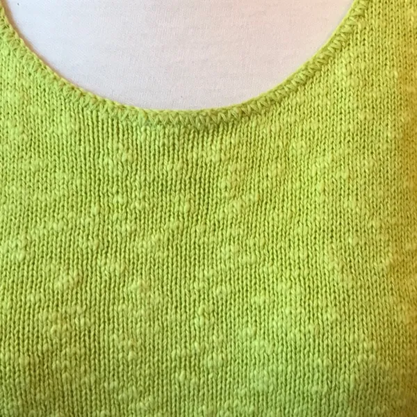 Top lime green Size L - Image 2