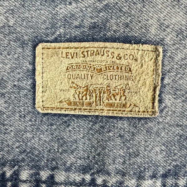 Vintage 80s Levis Sportswear Acid Wash‎ Denim Button Up Shirt Small Sequin Bow S - Image 12