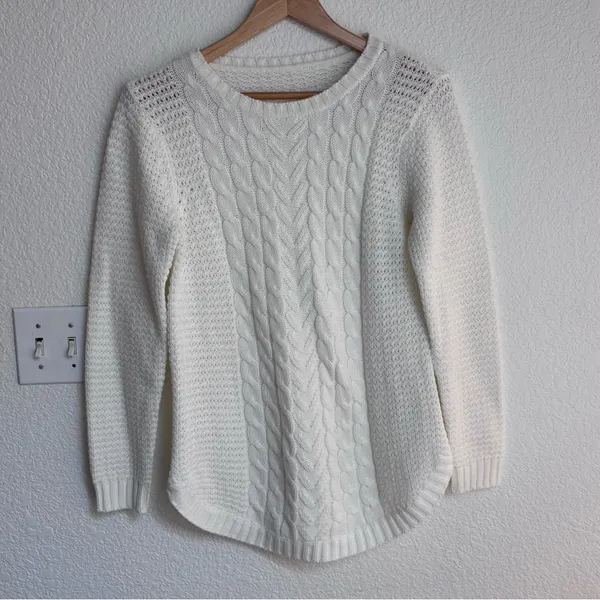 Women's White Cable Knit Sweater Size M - Image 5