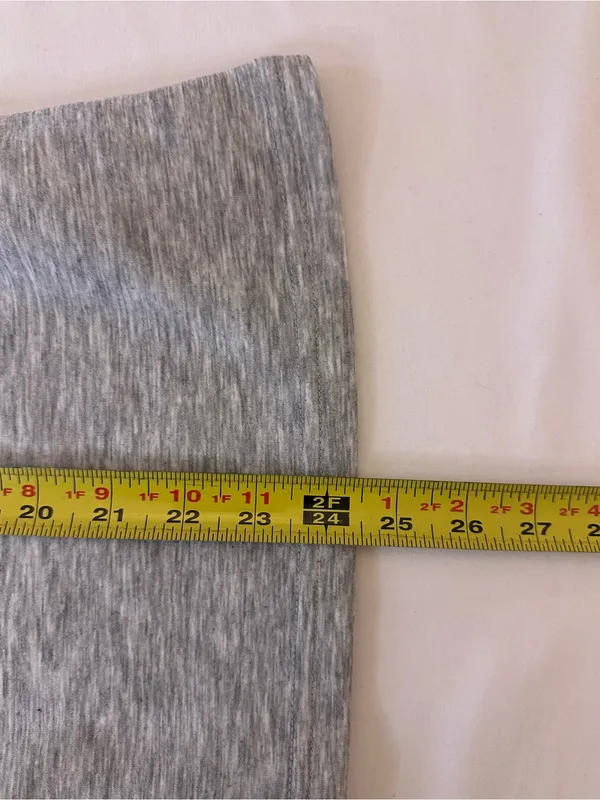 Sleeveless Heather Gray Lounge Top and Skirt Set - Image 2