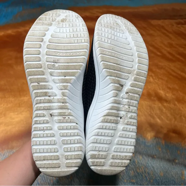 Skechers Memory Foam Mesh Slip on Sneakers black white washable size 8.5 - Image 6