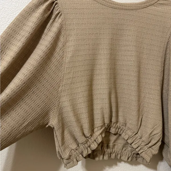 Glam Women's Taupe Waffle Knit Long Sleeve Top size M - Image 4