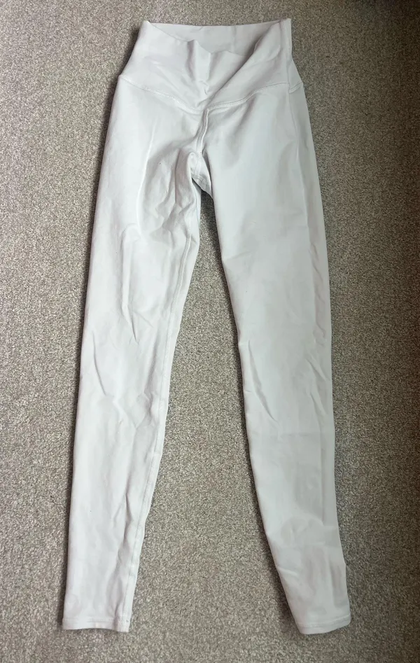 Alo Yoga Leggings - Image 2